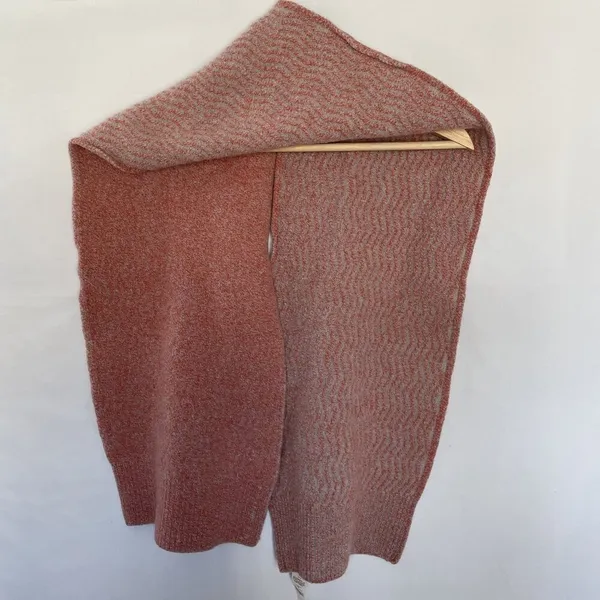 Allbirds‎ Merino Wool Scarf In Rust Red & Gray Wave Pattern comfortable warm - Image 5