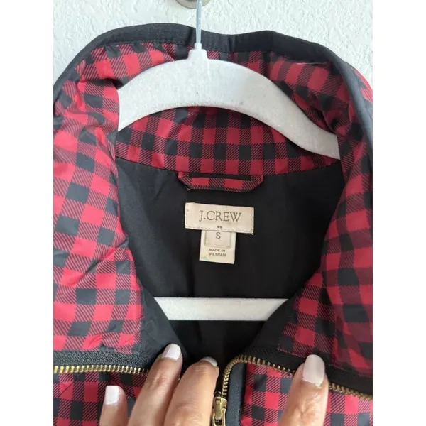 J.Crew Down Puffer Vest Womens Small Black‎ Red Gingham Printed Quilted Full Zip - Image 4