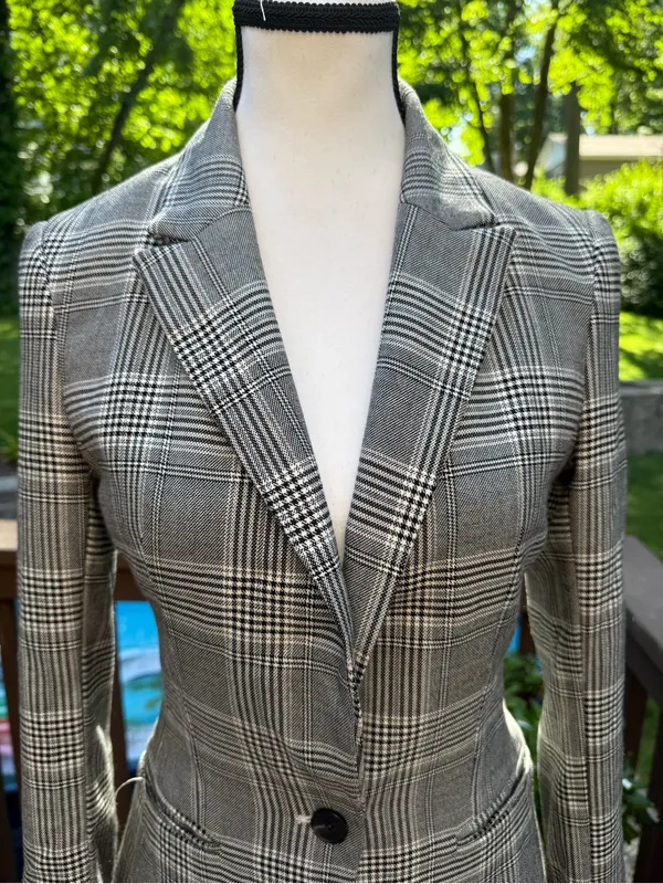 H&M Gray Plaid Blazer - Tailored Single-Button - Image 3