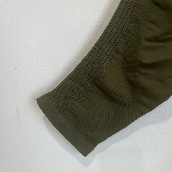 Lululemon‎ Cropped Leggings Olive Green Size 0/2 Seamless Stretch Athletic - Image 3