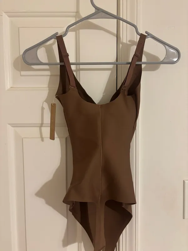 skims plunge bodysuit thong  - Image 3