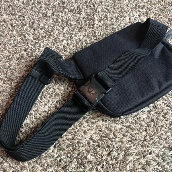 Herschel Supply Co. Fifteen Hip Pack Waist Bag Company Logo - Image 2