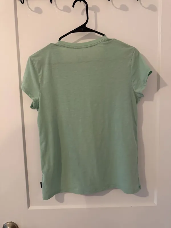 Light Green Patagonia Top - Image 5
