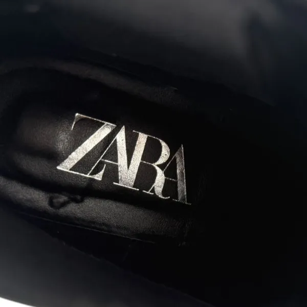 ZARA Women's Black Leather Chelsea Ankle‎ Boots Size 7.5 (EU 38) Minimalist - Image 3