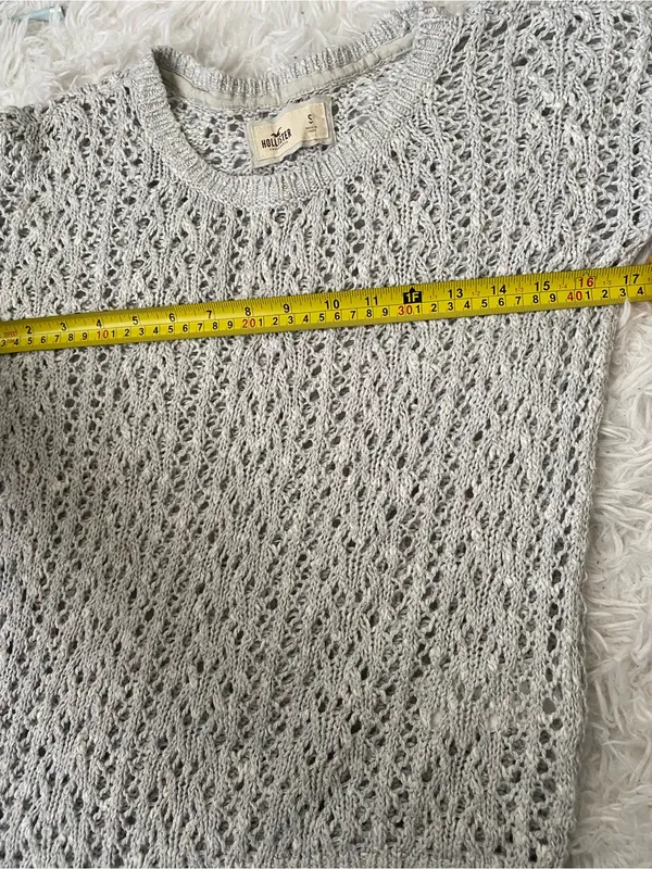 Hollister Co light gray open knit crotchet sweater top womans size small - Image 8