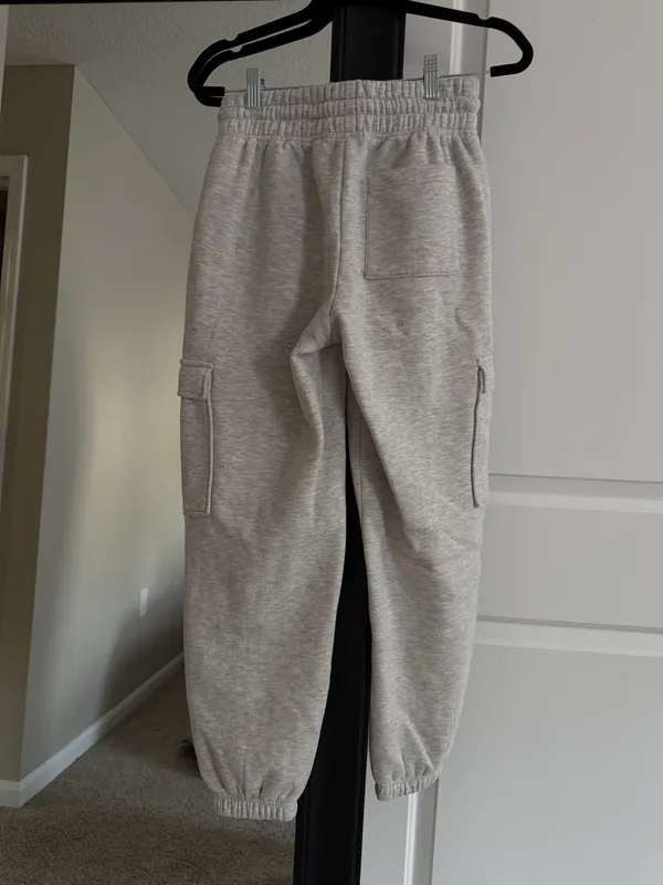 TJ Maxx Cargo Sweatpants Grey - Image 2
