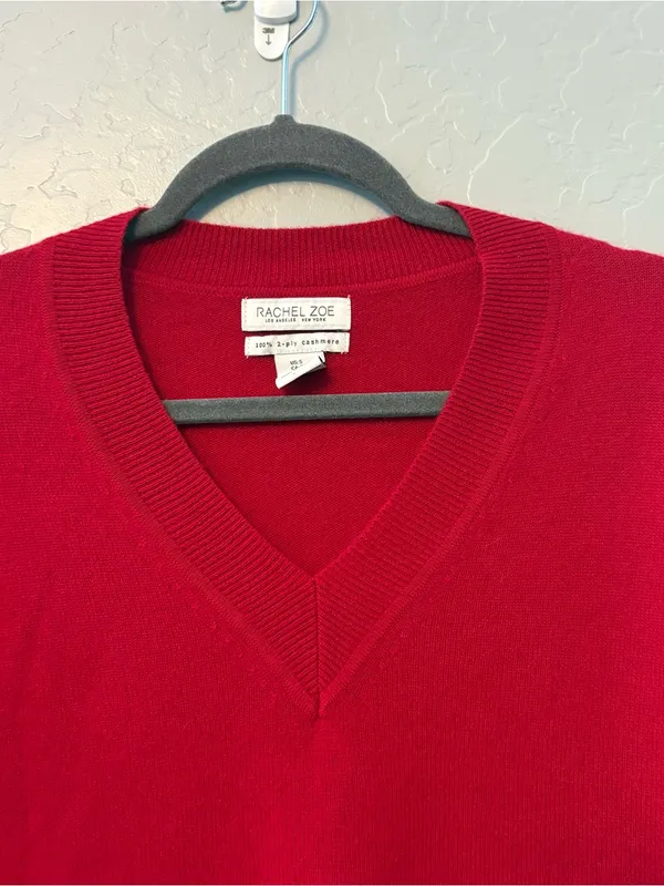 Rachel Zoe red v-neck long sleeve 100% 2-ply cashmere sweater size small - Image 2