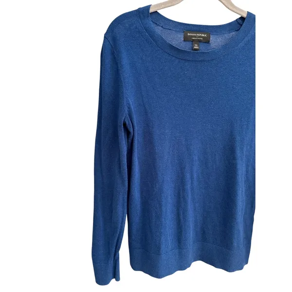 Banana Republic Forever Sweater XS Blue Merino Blend Crew Neck Lightweight Knit - Image 7