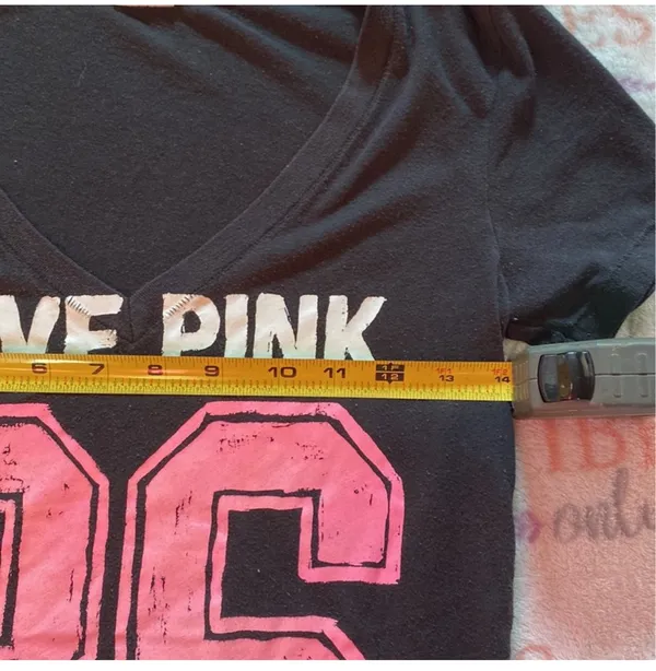 Vintage Y2K Victoria's Secret black v neck tee - Image 3