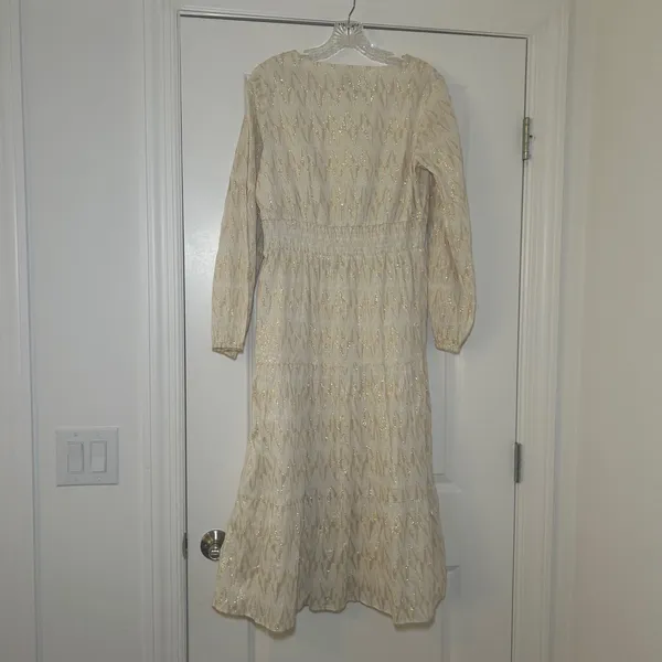 Sail to Sable Gold Metallic Chevron Smocked Midi Dress Cream V-Neck Small - Image 5