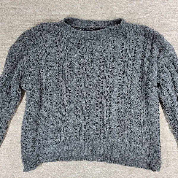 American Eagle Cable Knit Sweater Womens Small Gray Soft Cropped Crewneck Cozy - Image 3