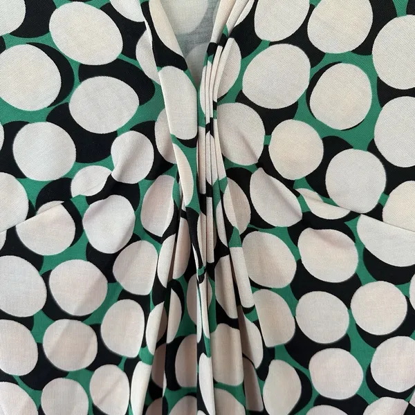 Diane Von Furstenberg DVF Natalie Shift V Neck Dress 100% Silk Green Pink Size 4 - Image 4