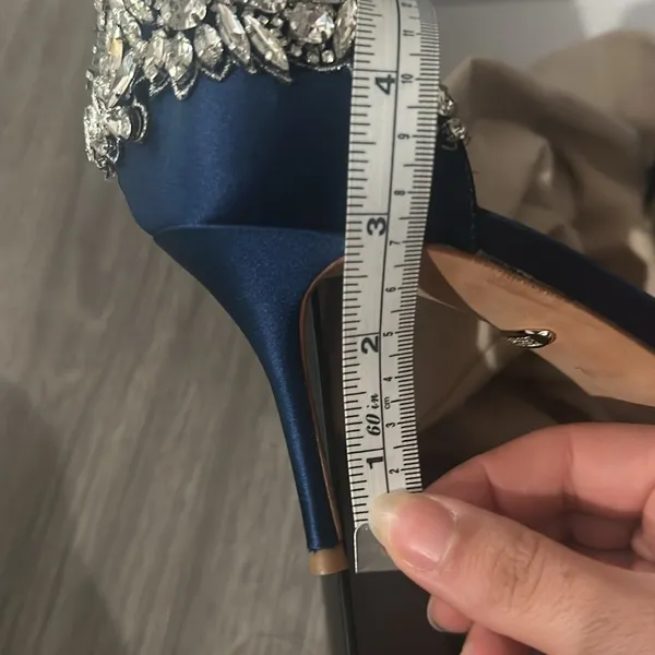Size 7 Celeste badgley mischka Blue Open toe Heels - Image 12