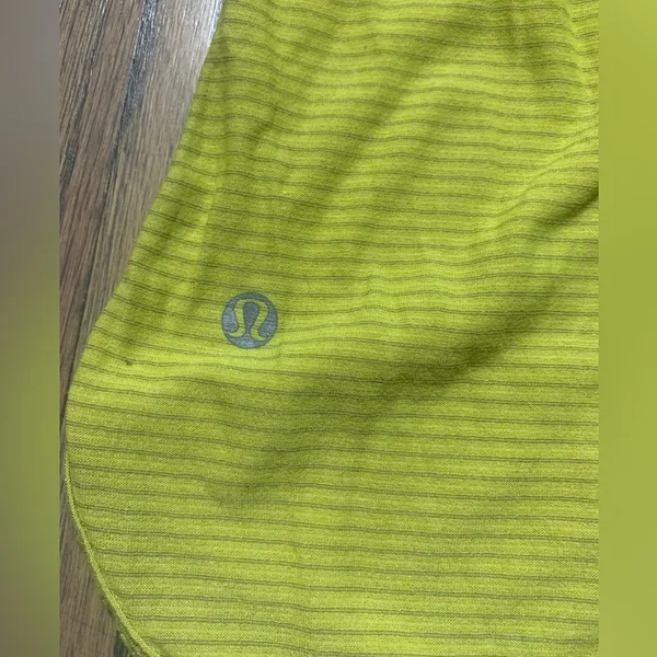 Lululemon tank top - Image 3
