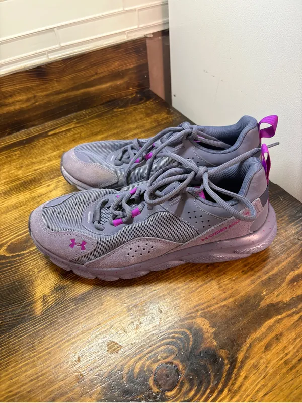 Under Armour Purple Tennis Shoes Size 9.5 - Image 2