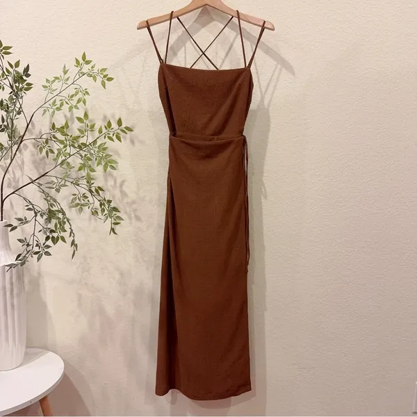 ASTR Brinda Boho Summer Vacation Faux Wrap Midi Dress in Brown One Size NWT - Image 2