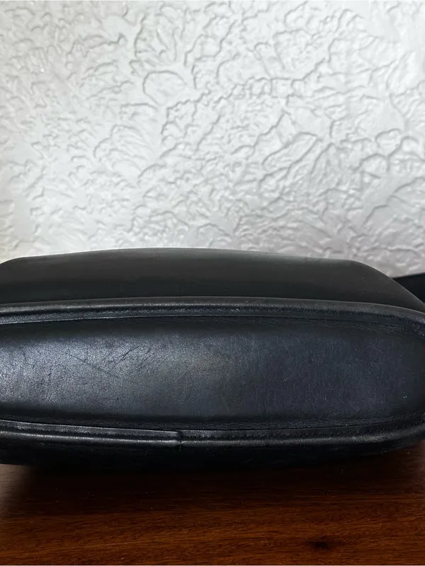 Vintage Coach Equestrian Slim 9306 Black Glove Tan Leather Shoulder Bag USA 1997 - Image 4