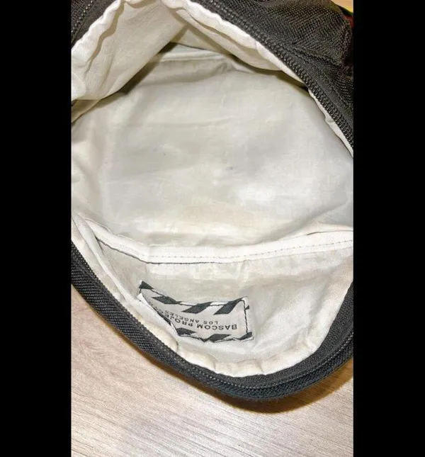 Black Crossbody Bag Purse with minor stains & broken zipper - Image 5