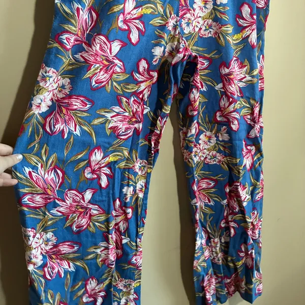 Old Navy Floral Wide Leg Palazzo Pants Medium Blue Pink Womens Rayon Tropical - Image 2