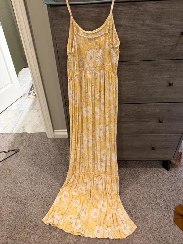 SO Yellow Floral Smocked Maxi Dress - Image 3