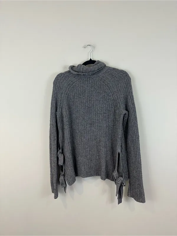 UGG Ceanne Gray Chunky Knit Turtleneck Sweater w/ Side Bow Details Size XS - Image 8