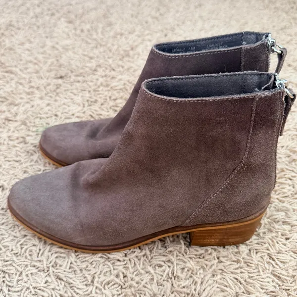 Steve Madden Brown Ankle Boots with Back Zip Size 7.5 - Image 6