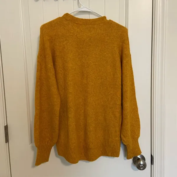 NWOT | Old Navy‎ women’s soft knit deep yellow sweater — small - Image 6