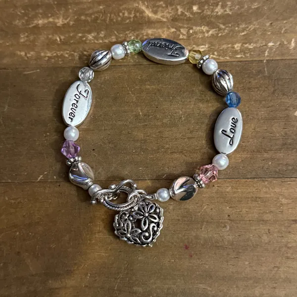 Love, Friend, Forever beaded heart charm bracelet - Image 6