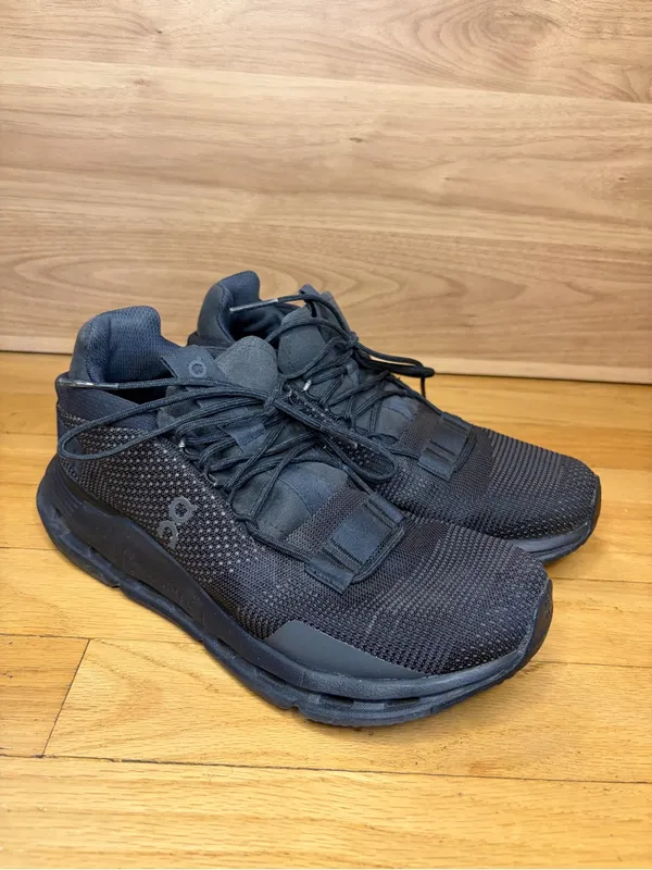 On Running Black Women's Sneakers - Size 7.5 - Image 2