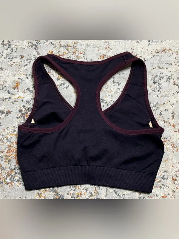 Gymshark Lift Seamless Sports Bra size Medium - Image 7