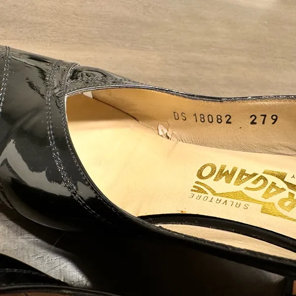Salvatore Ferragamo Black Patent Leather Sling Back Open Toe Heels Size 8 AA - Image 11