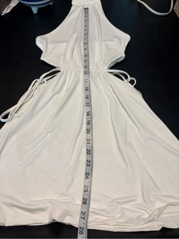 Oh Polly White Halter Neck with Side Cutouts and Ties. Size 6 - Image 9