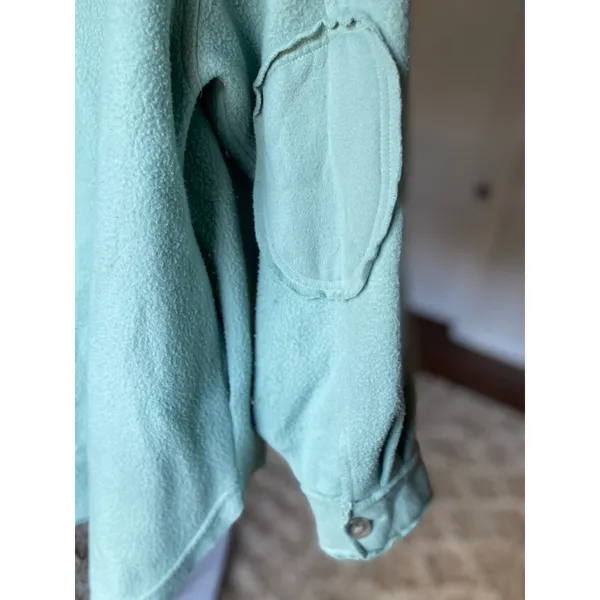 Oli & Hali Distressed Fleece Shacket L Soft Girl Coastal Lumberjane Quiet Luxury - Image 5