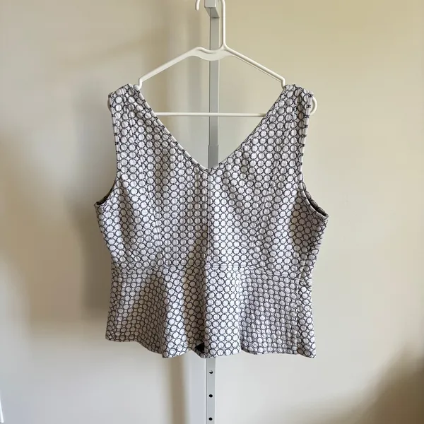 Anthropologie Maeve EUC Women's Black White Textured Astoria Peplum Top Size XL - Image 6
