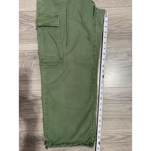 Universal Threads Women Cargo Pants 6 Olive Green Lyocell High RiseUtility Toggle - Image 6