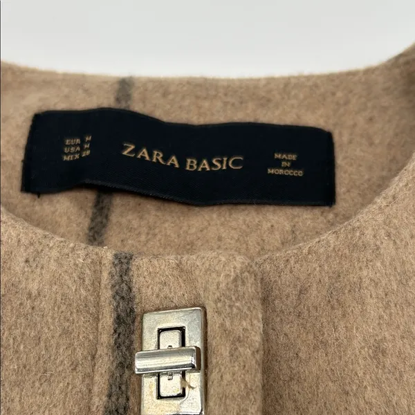 Zara Beige Wool  Jacket with Silver Hardware bust 34 length 20 - Image 2
