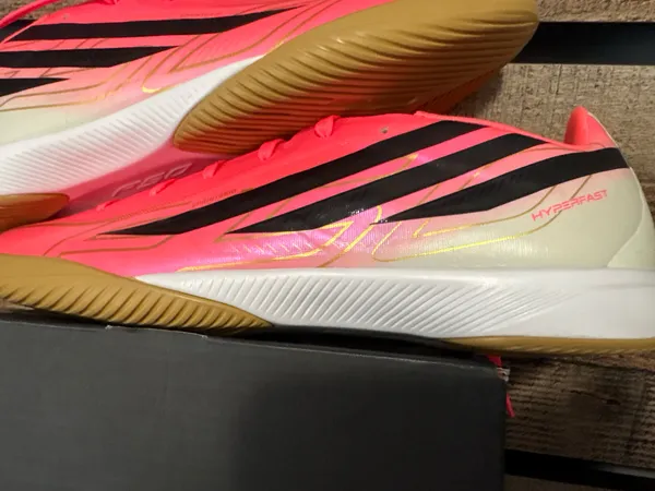 World Cup Hyperfast soccer shoes exclusives Pink Size 7 - Image 2