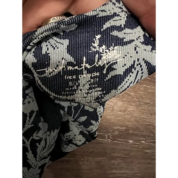 Free people movement bodysuit blue white size XS - Image 4
