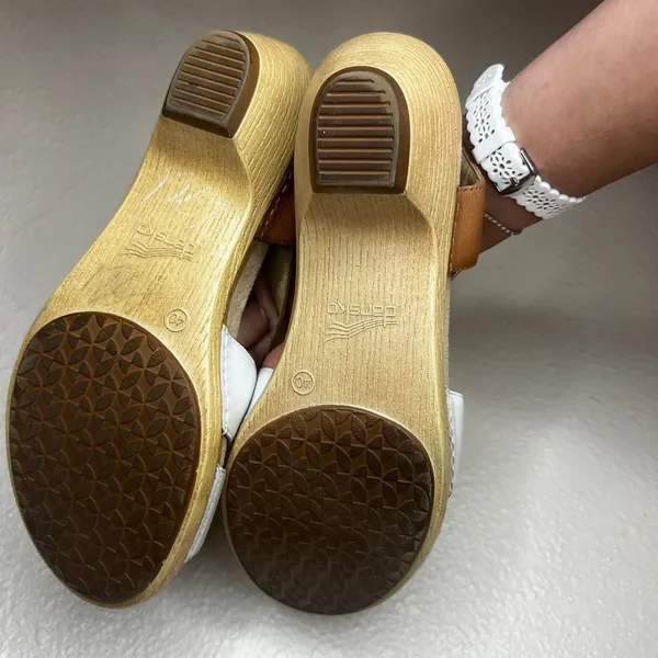 Dansko two tone white brown leather sandals WOMENS 40 - Image 6