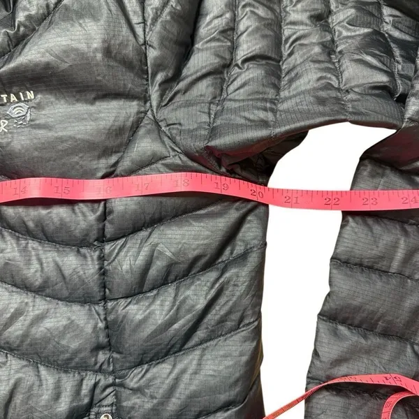 Mountain Hardwear Women’s Micron Down zip up puffer jacket Medium - Image 4