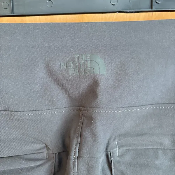 The North Face‎ Women's Paramount Hybrid High-Rise Tights Small Gray - Image 4