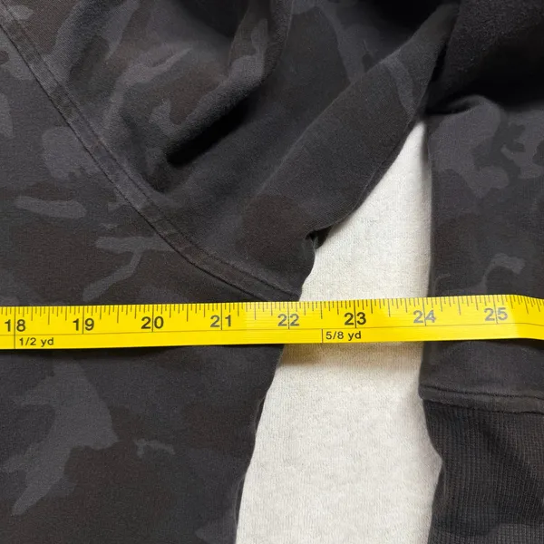 Lululemon Scuba Pullover Hoodie Black Camo Size 8 Funnel Neck Cozy Sweatshirt - Image 5