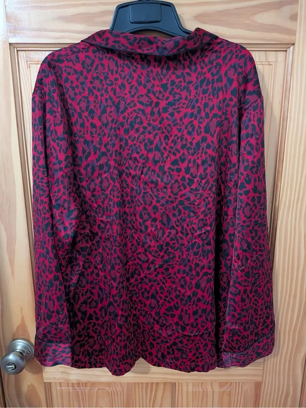 Victoria’s Secret Red Leopard Satin Pajama Top XL Short - Image 4