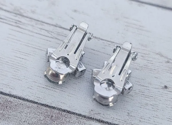 Vintage Clip On Earrings Clear Gems - Some Darkening & Yellowing - Image 3