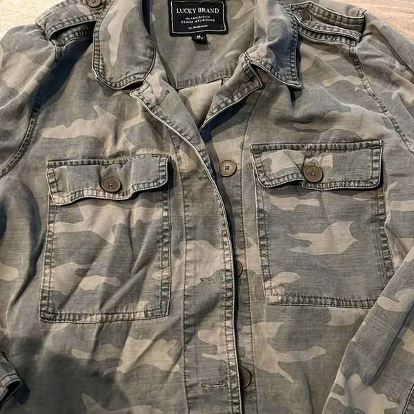Lucky Brand shirt - Image 3