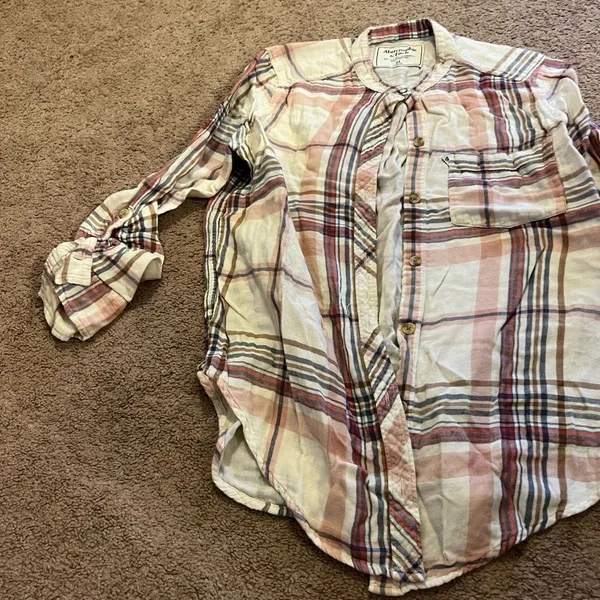 Abercrombie medium button down‎ - Image 6