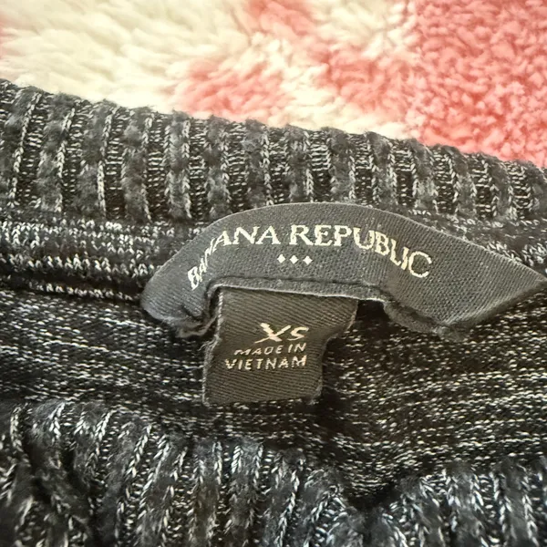 Banana Republic Y2K Charcoal Marl Off Shoulder Sweater Top XS ✨ Cozy Soft Girl - Image 5