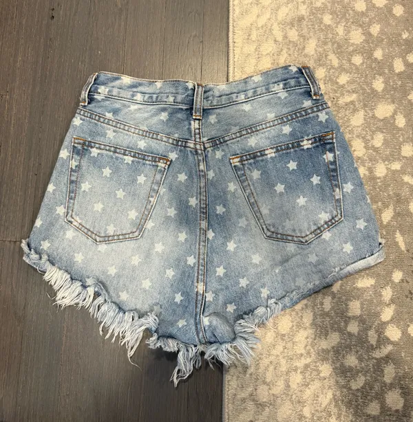 Superdown Jean shorts with stars - Image 2
