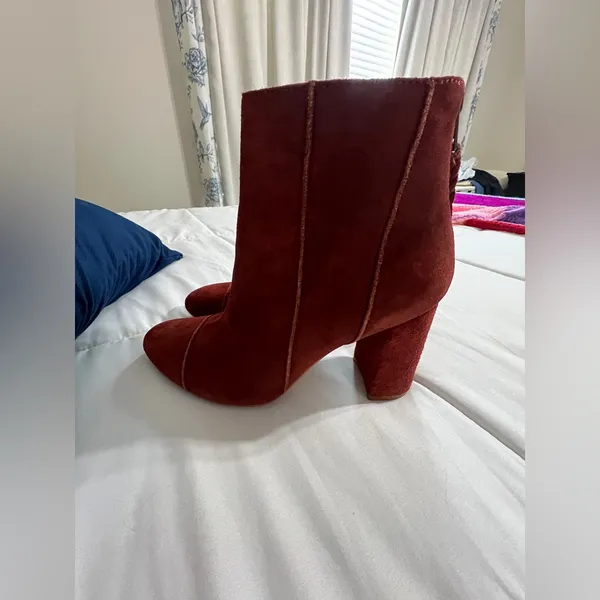 Able Rust Suede High Block Heel Ankle Booties Brown Size 9.5 - Image 6