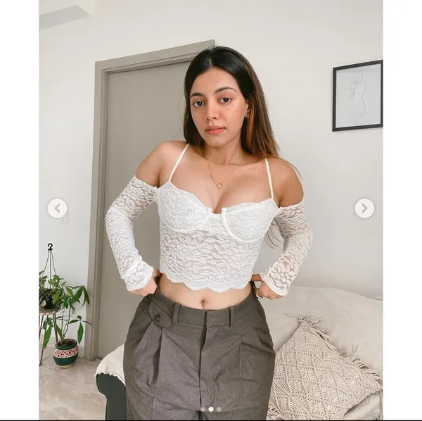 NWOT Zara Lace Crop Top M Off Shoulder Long Sleeve Ivory Sweetheart Blouse - Image 4